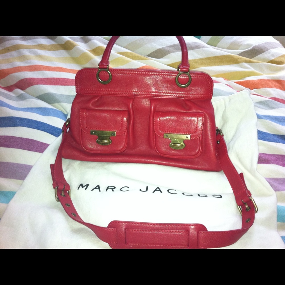 Beautiful and rare vintage Marc Jacobs bag.